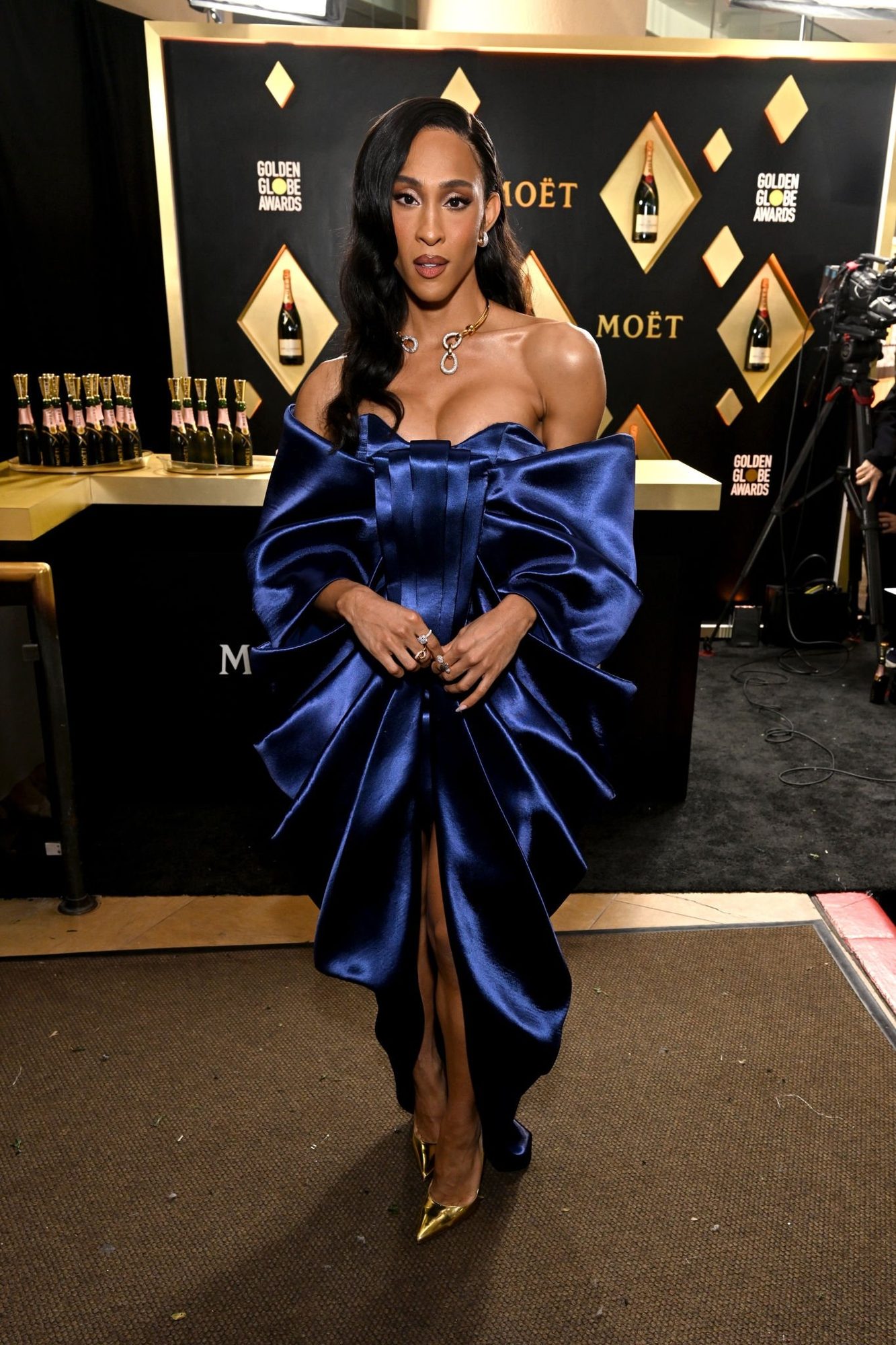 SMR-022.jpg SMR-022.jpg